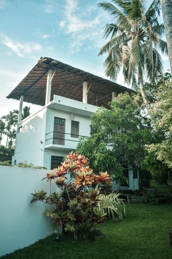 Casa Gitano Hotel Ahangama Exterior photo